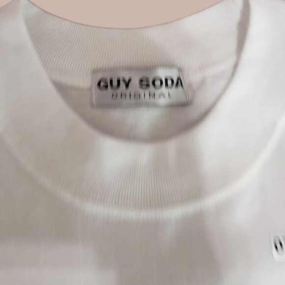 Guy Soda Original Vtg Graphic T-Shirt With Vibrant Artistic Design white Large - Picture 3 of 6
